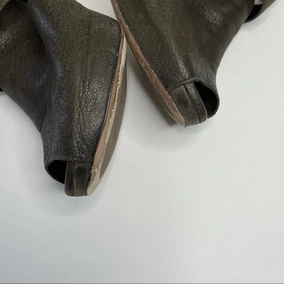 Prada Brown Suede Leather Cutout Peep-toe Stiletto Heels Platform Sz 37 Italy - Picture 8 of 14